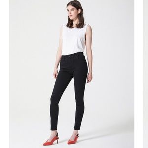 AG Farrah Skinny Ankle Jean
